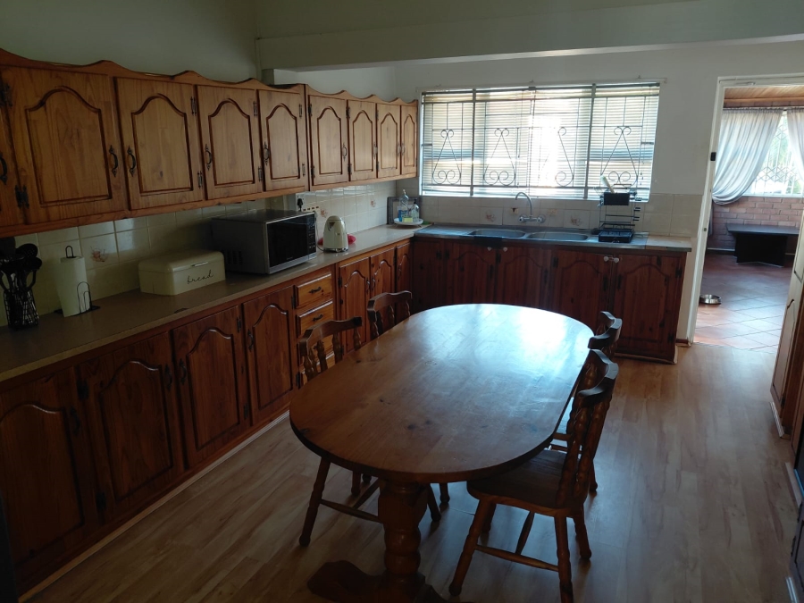 4 Bedroom Property for Sale in Bothasrus Eastern Cape